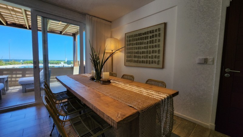 Muy linda planta baja en Palcos de la Posta